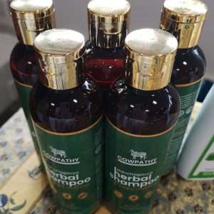 Cowpathy Herbal Shampoo